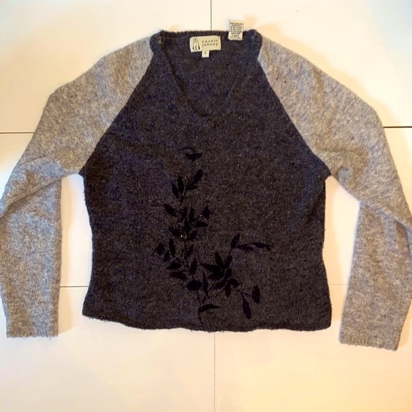 Cousin Johnny grey wool sweater with black beading and embroidery. Size S. EUC. - Picture 2 of 12